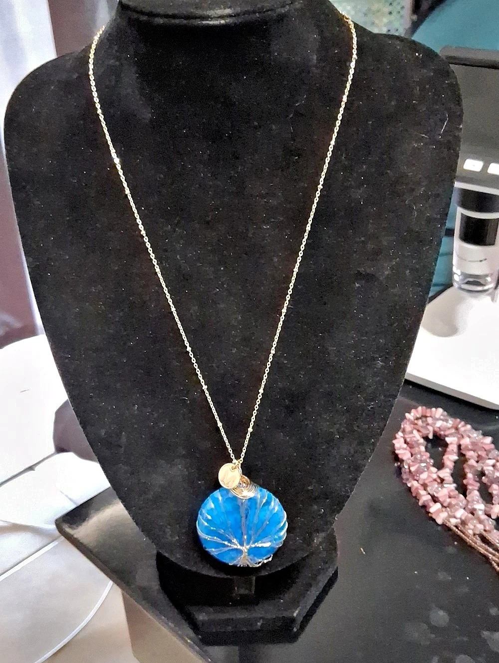 Blue Tree Pendant Necklace Like New